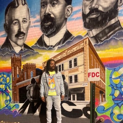 LinzGoham's profile picture. 