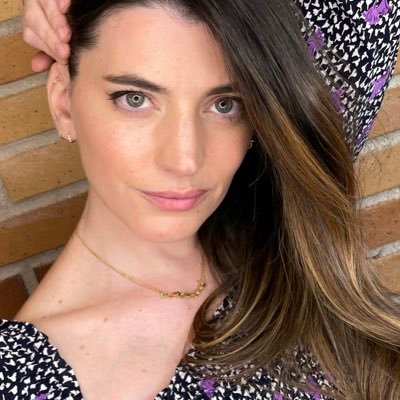🛞 Motorsports Presenter • 💭 Creative Producer 🎤 Live Events Host | ~• 🗣🇫🇷🇬🇧🇪🇸🇮🇹 •~ | @YouTube Vlog 🤳 INSIDE PASS | Podcast 🎙️ CARRERAS CRUZADAS