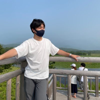 広島城北中・高→京都外国語大学中国語学科卒業→社会人/笑顔でいればなんとかなるがポリシー