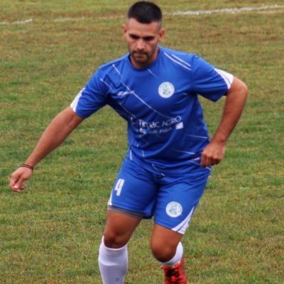 NikSt_13's profile picture. 