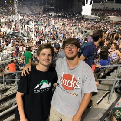 YvonneS20828931's profile picture. 