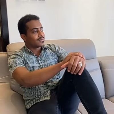 rM4nXUw3VP8XMuq's profile picture. ‏‏ﻟﻌﻞ ﺍﻟﻠﻪ ﻳُﻐﻴﺮ ﻣﻦ ﺃﺟﻠﻚ ﻛﻞ ﺷﺊ ﻟﻴﺮﺿﻴﻚ ﻭﻳﺮﺿﻲ قلبك ، فقط ثق بالله وقل يارب🤲❤️