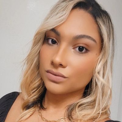 Stephanie 😁
Bayamon P.R 🇵🇷
31 years old ♒🤙
Mami to Xiomarie 👩‍👧❤😘
Bookaholic 📚