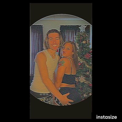 18+ content ONLY😜 🔞🔞❌❌❌ Husband🍆🤤and Wife🍑💦 Entertainment, 👰♀️🤵♂️ You can decide what happens next! 😘😘 adult content creator. SC: kinkycouple2.0