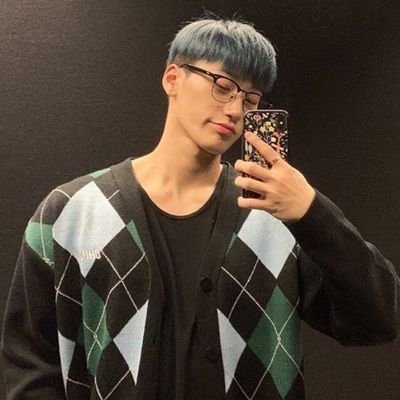 mybbysani's profile picture. atiny only !!

fₒᵣ ₘy ₛᵤₙₛₕᵢₙₑ cₕₒᵢ ₛₐₙ ☀️☻︎✨

san's pudding♡♡
#ATEEZ #에이티즈