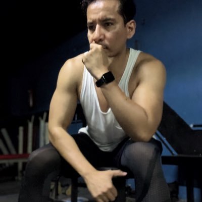 Joel34212330's profile picture. 