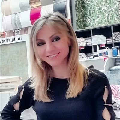HavvaOz17586319's profile picture. DUSUNCELIYIMDİR.