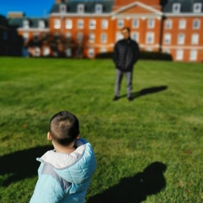 Yunpeng33524544's profile picture. 