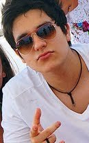 É vs qe me faz acordar tdo dia c um sorriso bobo no rosto @LuanSantana te amo ♥ | Since:12/03/11