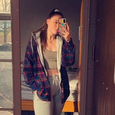 KorynnKinnaird's profile picture. 