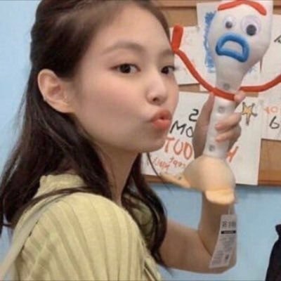 kakiIabot's profile picture. sb to unfollow