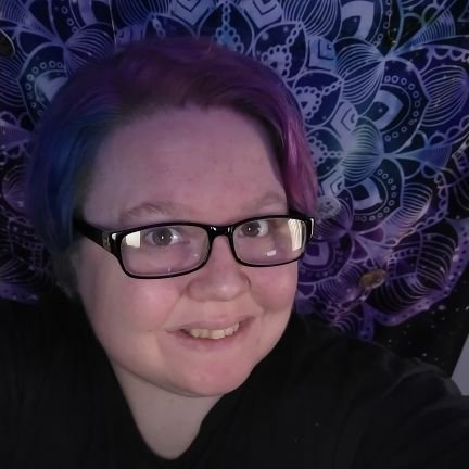 Artist | Gamer | Nerdy Wife | Cat Mom #TwitchAffiliate
https://t.co/rJmTmnA3LD

Business email: cepharus@outlook.com