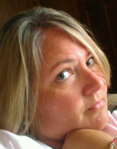 Wife, mom of 3, voracious reader, love my poodle, IU Hoosier fan 1st - Gamecocks 2nd