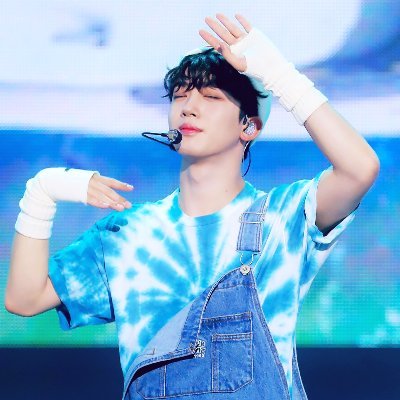 🌟 Stan Kim YoHan 🌟
👑 Stan BIGB4NG 👑. 100715