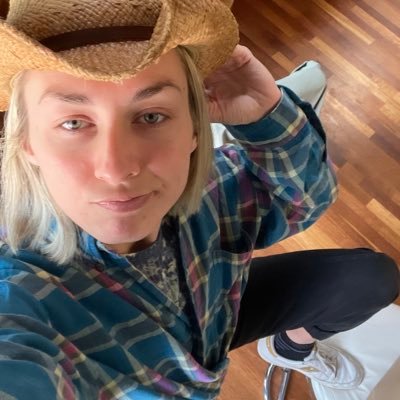 jourdjour's profile picture. insufferable know it all