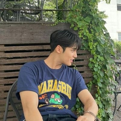 meanieb00's profile picture. rpmtwt acc for minwon 🐶😺