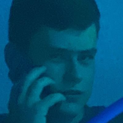 FFKufner187's profile picture. Ich bin ein sehr begnadeter Feuerwehrmann, der mit Leidenschaft jedes Feuer zum erlischen bringt.
Nur zur Klarstellung, das ist nur ein Troll-Account