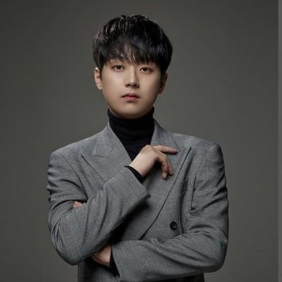 cdyhAALfKsRooOn's profile picture. 이찬원 팬계정 (새계정)