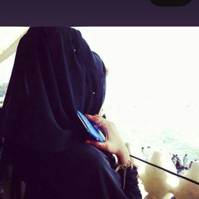 HumaBut27619076's profile picture. Teacher