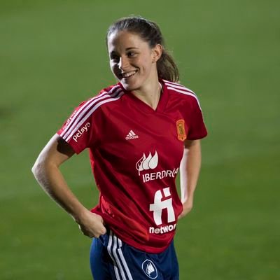 Me gustan todos los deportes que te puedas imaginar. Seguidora de futfem. Ona Batlle🐯 y Aitana Bonmati🎩// Si me ves perdida, estoy buscándome