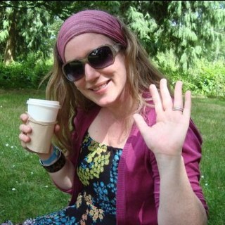 juliegoldup's profile picture. 