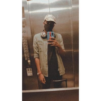 Ravi_Prasad_g's profile picture. what a drag !