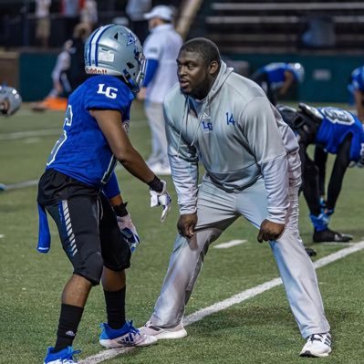 Coach Qua Huzzie Profile