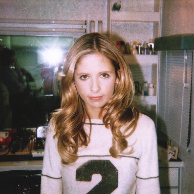 gifs of buffy summers from buffy the vampire slayer. send requests from cc link.
@spuffygifs @smggifs