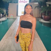 Caro (@livelaughmint) 's Twitter Profile