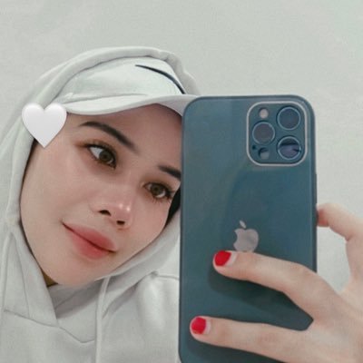 syuhaidahyusoff's profile picture. semoga Allah murahkan rezeki Nur Syuhaidah dan permudahkan segala urusan amin🤲🏼