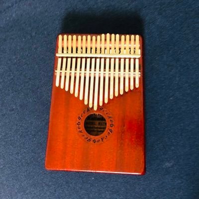 kalimbanohito's profile picture. 2021年4月からカリンバはじめました。 初心者でも弾けるようにがんばれる「1分カリンバ」という動画をUPしています。サカナクション・星野源・コレサワ好きです。◎睡眠ウェルネスアドバイザー