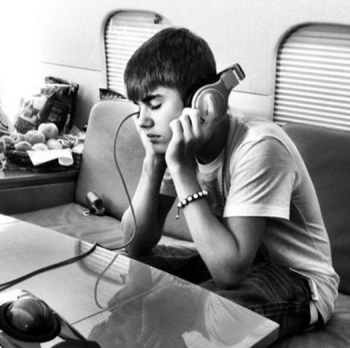 epicbiebcr's profile picture. 