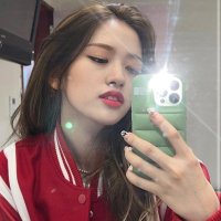 Emily (@emzeexox) 's Twitter Profile