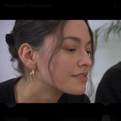hier für meine tägliche dosis an smalltalk-content um peinliche stillen zu überbrücken. außerdem journalistin/radiomacherin bei @radiofm4 und @oe1