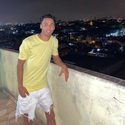Atleta ⚽ Amo pagode ♥️🎶 Carioca 🏝 dindo do henry 👼🏽