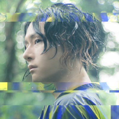 ■ショルキーぶん回すキーボーディストで作曲家でちょっとだけデザイナー ex L.I.N.E
■株式会社ZMC 所属
■Youtubeで人狼系ゲームや作曲の様子を配信したりしています
■切り抜き、ファンアート等のタグ→#ハイブリFA
■お仕事等の問い合わせは固定ツイートをご確認下さい