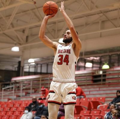 🏠 Slavonski Brod
📚Saint Xavier University
🏀 SXU Cougars #34