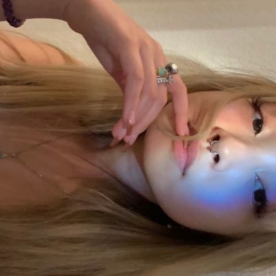 jisoohak's profile picture. cashapp & amazon ONLY