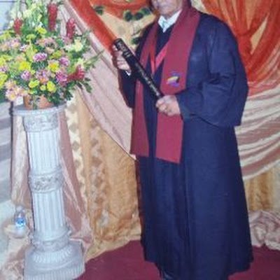 Lcdo. comunicador, Gestor Social.
Locutor, Investigador, Sumariador,
proyectista. trabajador Social y Crítico...