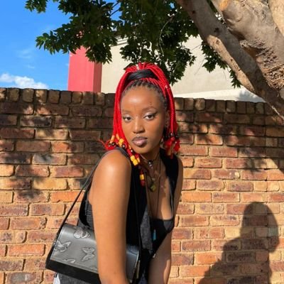 a rockstar from Jupiter👽 just here for the varbz ye💣 @_sorridermi_