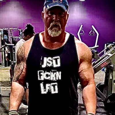 25+ Years Personal Trainer
Bench Press Athlete
Founder Iron Hos Gear