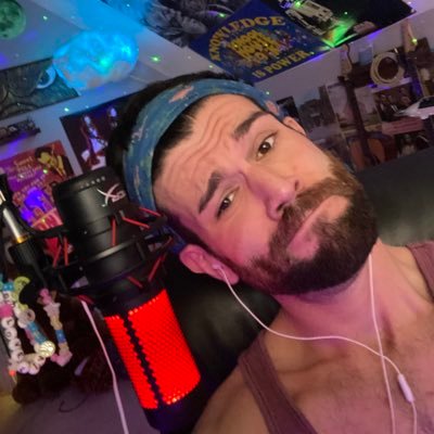 Twitch Affiliate! 👾🎮🏳️‍🌈 ~ Gamer/Producer/ShitStirrer. Shenanigans? Yes please! Stop and smell the roses 🌹