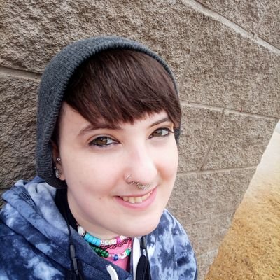 Just a rando demi-pan Agender adult doing their best(They/Them)
#BLM #ExclusionistsSuck
32 yr old. Nobody flirt at me xD