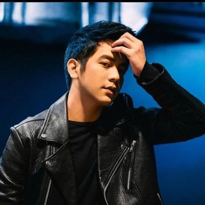 luckyLabriego's profile picture. my abs