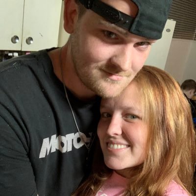 Samanth71685489's profile picture. I am a smart hardworking person that knows struggle and isn't ashamed to admit it I work everyday to support my family