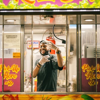 Sly Royal Productions Co. ™ instagram: @Freshfood_fast ⚜️ Mathew 5:7 🙏🏽🔥Chef Sly 🤓👨🏽🍳🔥🎧 Dm me for your next event 👌🏽