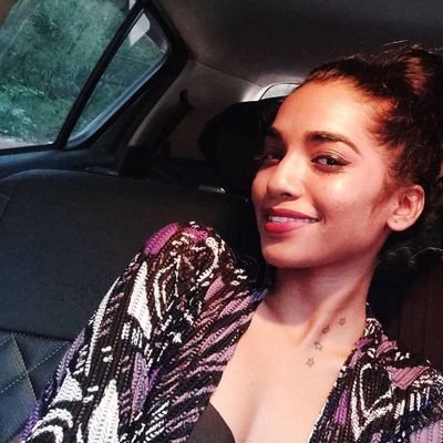 KendraH411's profile picture. I'm a professional portrait artist💯💯
Traveller, animal lover 🐐🥰
Art lover 🎨🎭..
Welcome to my profile, Dm if you got business for me.. I love ya all 💋😘