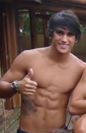 Gaúcho mais moro em sampa...gosto de surf...balada é sempre bom...um cinama tbm.....show's e talz.....