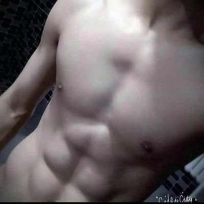 QiLi26387589's profile picture. 夫妻同房不换