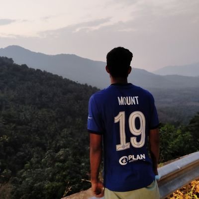@chelseafc💙 • Mount • ThiagoSilva • Kante • @lakers💛 • PostMalone • TravisScott